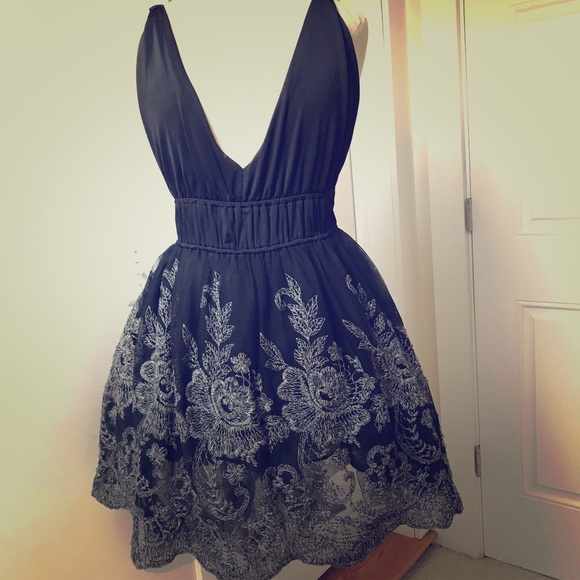 Gracia Dresses & Skirts - Mini dress